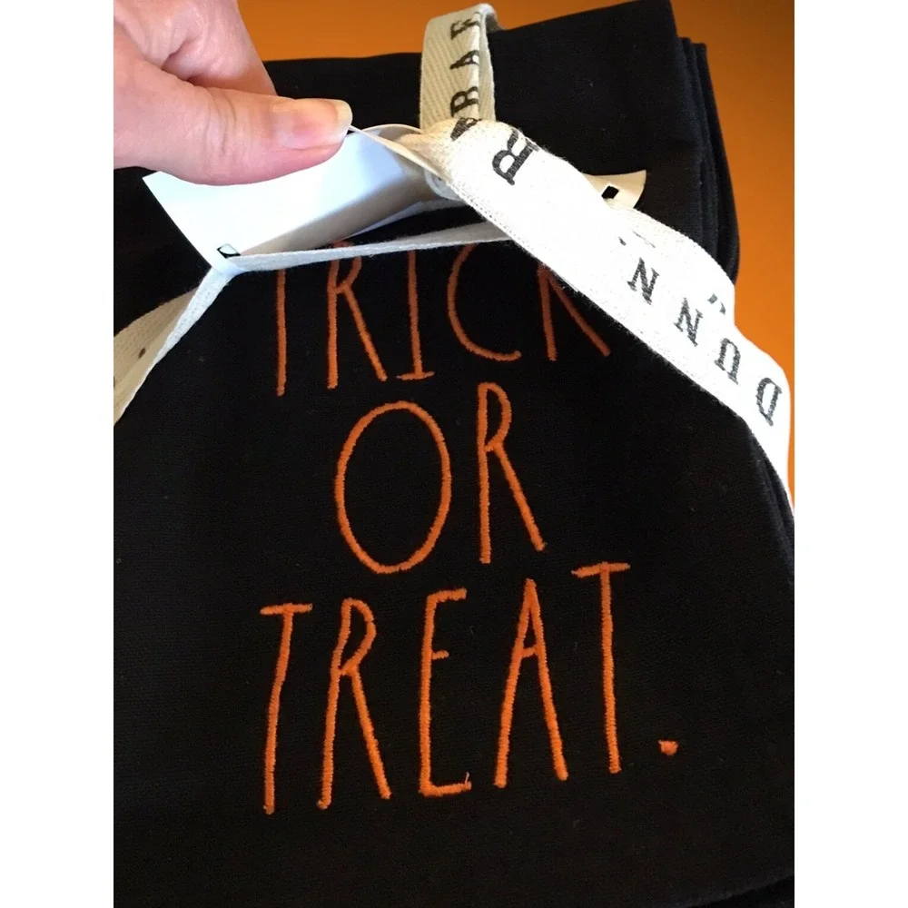 4pc Rae Dunn Halloween Black Napkin Set Trick or‎ Treat Spooky Boo Trick Treat